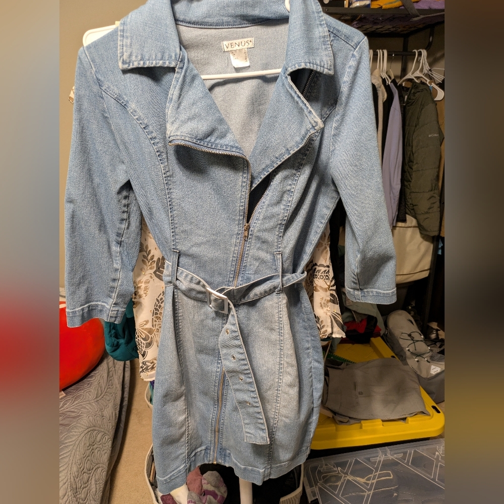 VENUS Light Blue Denim Dress